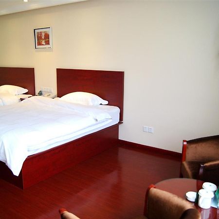 Greentree Inn Guangdong Shantou Gurao Gugui Road Business Hotel Εξωτερικό φωτογραφία