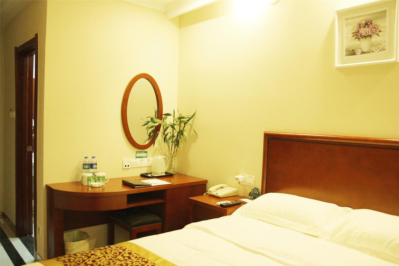 Greentree Inn Guangdong Shantou Gurao Gugui Road Business Hotel Εξωτερικό φωτογραφία